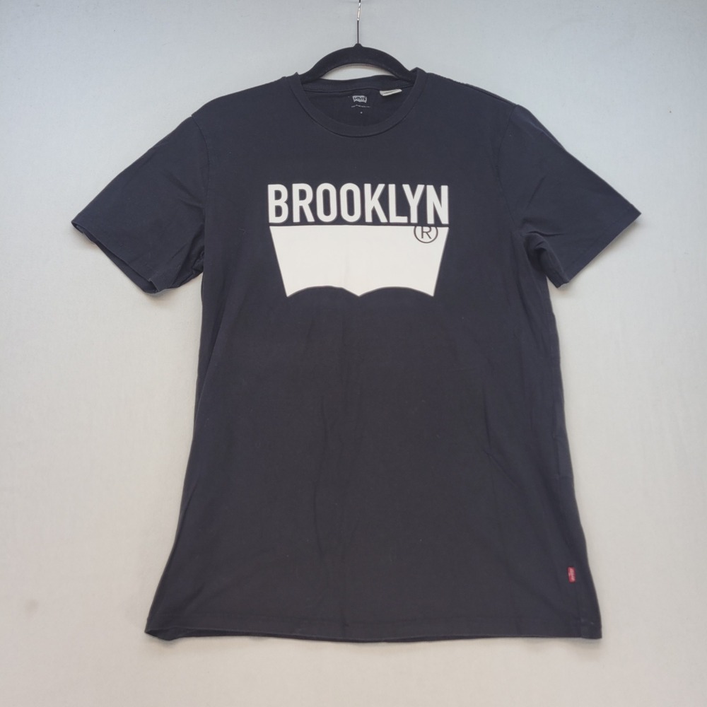 Levi's T-Shirt Mens Size M Black Brooklyn Batwing Graphic Logo Cotton Tee Casual